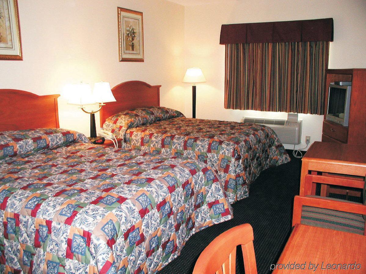 Americas Best Value Inn And Suites Bush International Airport Humble Room photo
